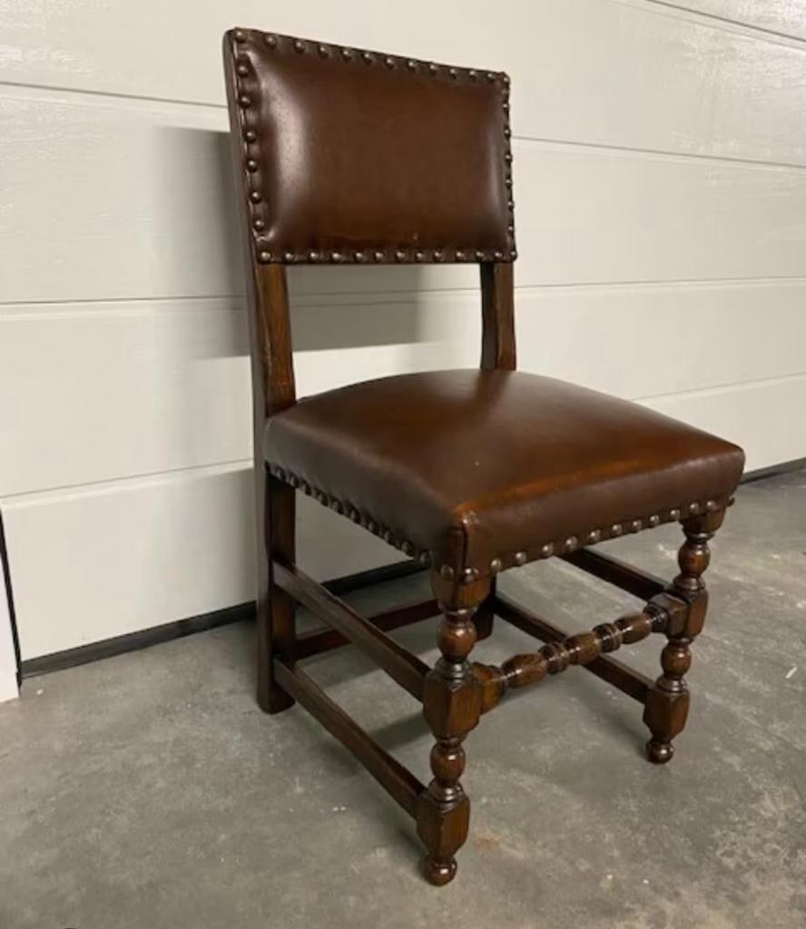 Vintage stoel massief eiken met gestoffeerde leren zitting, Huis en Inrichting, Stoelen, Ophalen