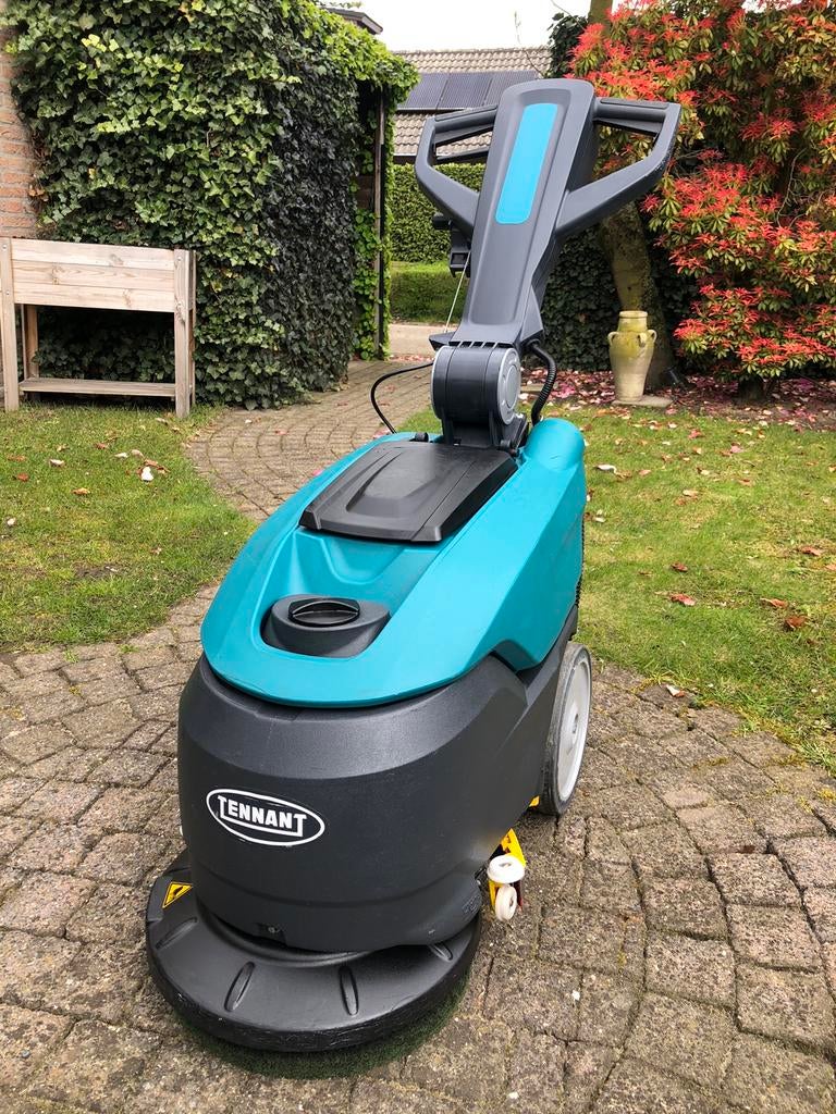 Schrobmachine Tennant CS16 met nieuw batterijen pakket, Ophalen, Overige typen
