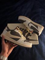 Travis scott x Aird Jordan 1 Low Reverse Mocha, Beige, Nieuw, Ophalen of Verzenden