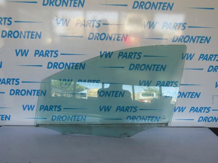 Vitre portière 4portes avant gauche d'un Mercedes B-Klasse, 3 mois de garantie, Utilisé, -, -