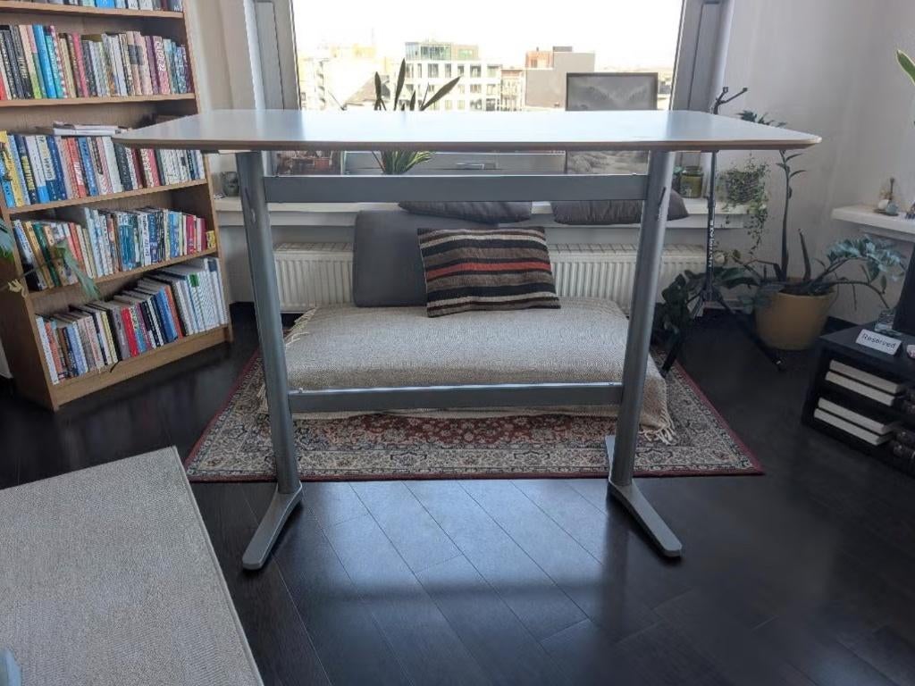 Bartafel Billsta met 4 Franklin barkrukken, Huis en Inrichting, Tafels | Statafels, Ophalen