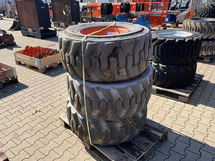 Roue Hauler SKS 15-19.5 (2x), Articles professionnels, Agriculture | Pièces | Pneus, Jantes & Essieux