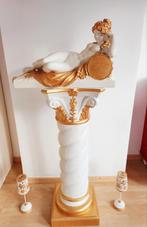 Sublime statue de femme allongée, Enlèvement