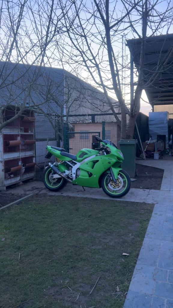 Ninja ZX6R, Motos, Motos | Kawasaki, Particulier, Moto de cross, 4 cylindres, Enlèvement