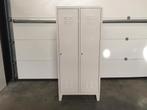 (93) Metalen vestiairekasten 2 deuren met sleutels, Enlèvement