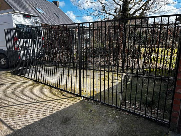 Hondenren., Dieren en Toebehoren, Hondenhokken, Zo goed als nieuw, Ophalen of Verzenden