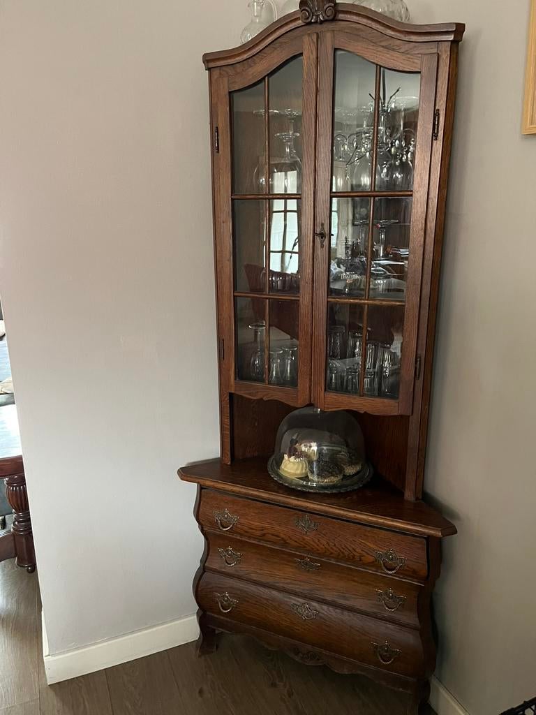 Eiken hoek vitrine kast, Huis en Inrichting, Kasten | Vitrinekasten, Ophalen, Eikenhout