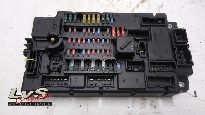 Boîte à fusibles d'un Mini Mini, Autos : Pièces & Accessoires, -, 3 mois de garantie, -, -