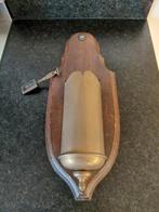 Oude luciferhouder??, Enlèvement