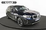 BMW iX3 PANODAK - DRIVING ASSISTENT PRO - TREKHAAK, Autos, BMW, 0 kg, 0 kg, 5 places, Détection des panneaux routiers