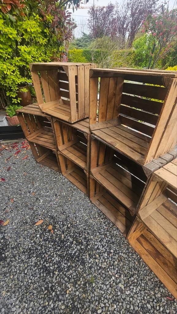 Lot anciens casiers en bois très bon état, Ophalen