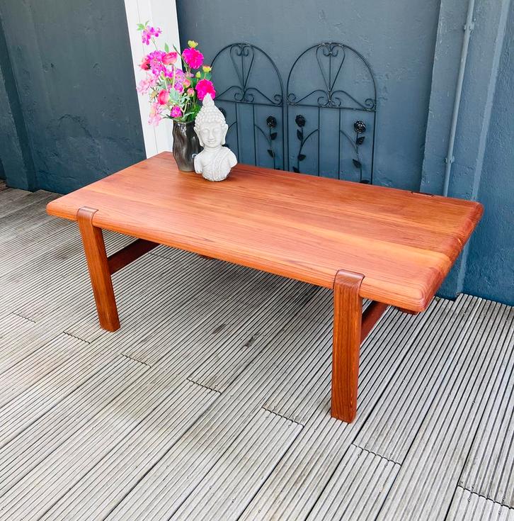 Vintage Deens design salontafel A/S Niels Bach in Randers., Antiek en Kunst, Antiek | Meubels | Tafels, Ophalen