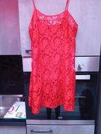 Nuisette dentelle transparente rouge, Rouge