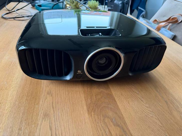 Epson FullHD TW6000 + scherm + chromecast +, Audio, Tv en Foto, Beamers, Gebruikt, Overige technologie, Full HD (1080), Ophalen