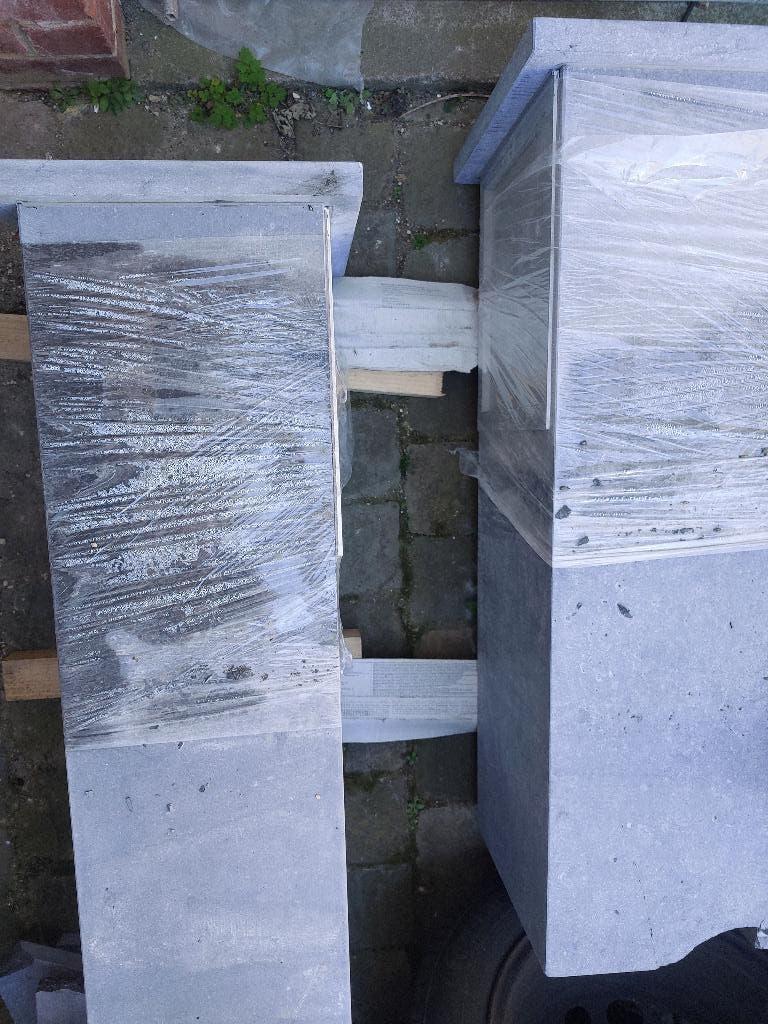 2 boites aux lettre en pierre bleue neuve, Jardin & Terrasse, Boîtes aux lettres, Enlèvement, Pierre