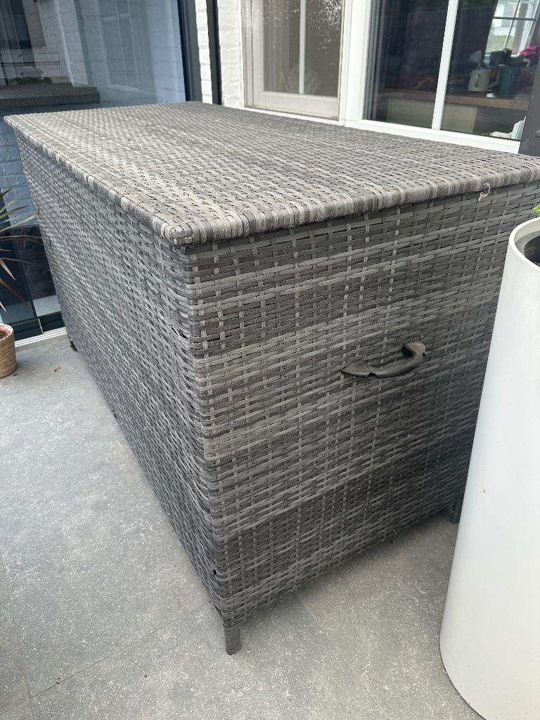 Opbergbox/Kussenbox in zeer goede staat!, Ophalen