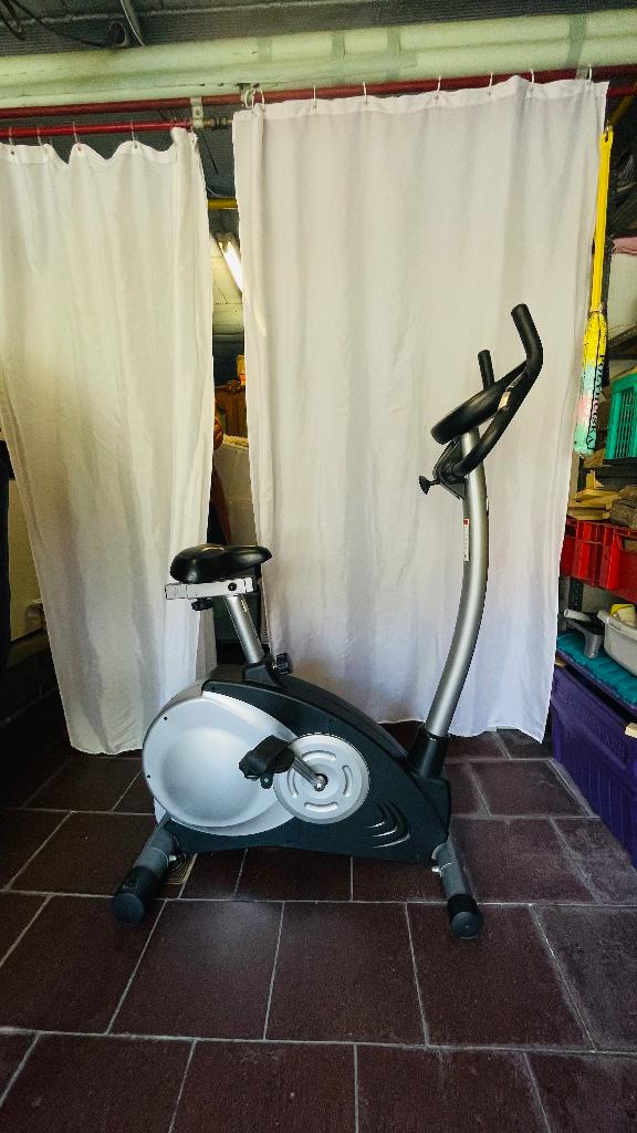 HOMETRAINER - DOMYOS, Sport en Fitness, Overige Sport en Fitness, Ophalen, Gebruikt