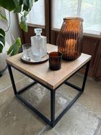 Bijzettafel eiken blad zwart metalen onderstel, Ophalen, Landelijk modern, Zo goed als nieuw, Eikenhout