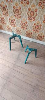 Set van 2 bijzettafelen, Enlèvement