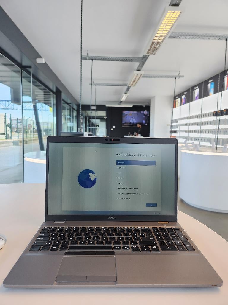 Dell Latitude 5510 256 Go (2020) - Garantie de 2 ans, 256 GB, 8 GB, Reconditionné, Moins de 2 Ghz