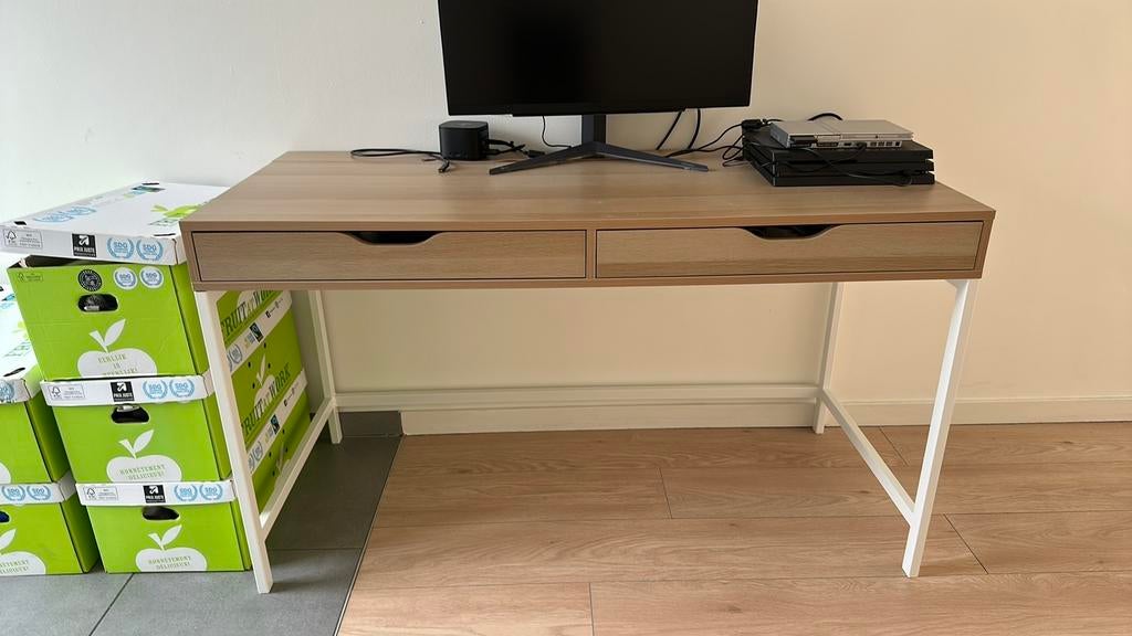 Ikea bureau, Huis en Inrichting, Bureaus, Ophalen, Zo goed als nieuw, IKEA