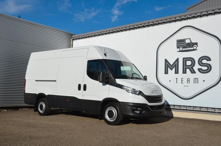 Iveco Daily 35S16- L3H2- Airco- PDC achter- 26400+BTW, Auto's, Bestelwagens en Lichte vracht, Bedrijf, Te koop, ABS, Airconditioning