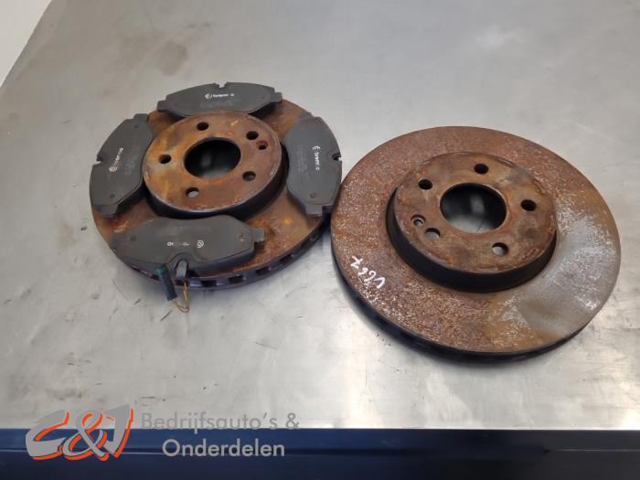 Remschijf + blok voor van een Mercedes Vito, Auto-onderdelen, Gebruikt, -, Ophalen of Verzenden, -