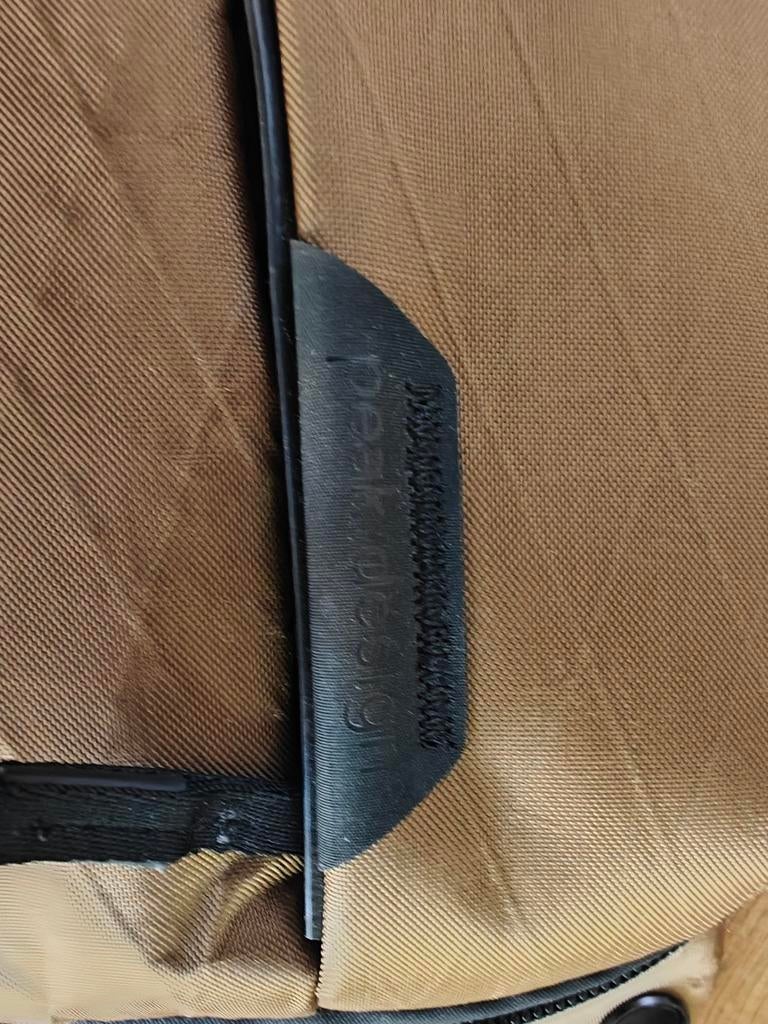 Peak design 3l slig bag, Animaux & Accessoires, Chevaux & Poneys | Brides & Harnachement, Enlèvement ou Envoi