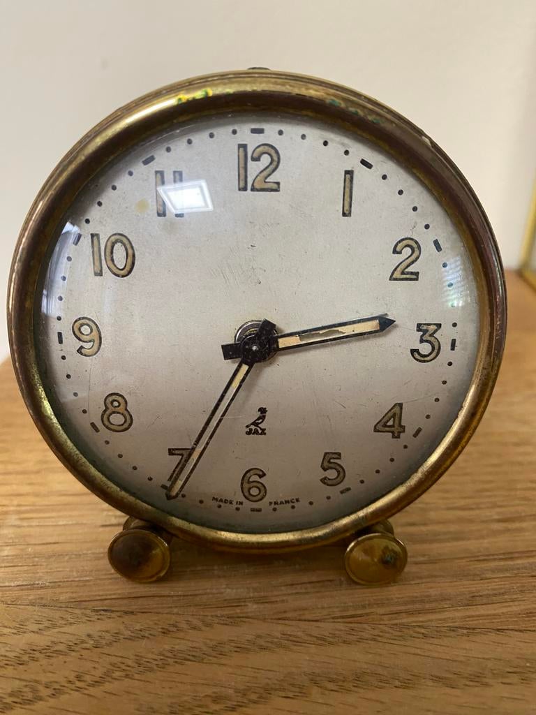 Oude kleine wekker werkt in zeer goede staat, Ophalen of Verzenden, Zo goed als nieuw