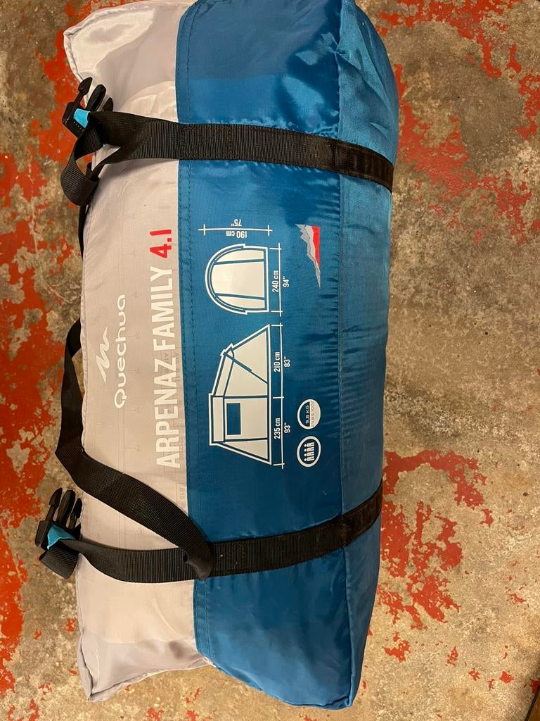 Tente dôme pour 4 personnes Arpenaz 4.1, Caravanes & Camping, Tentes, Enlèvement, Comme neuf, Jusqu'à 4