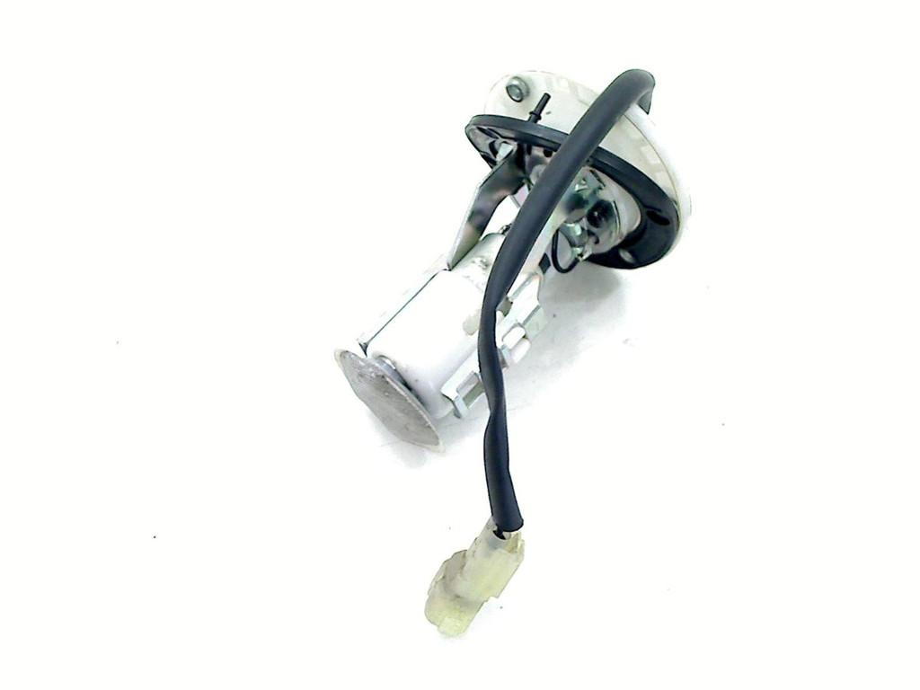 POMPE CARBURANT C Kymco Super 8R 50 (17550-AAB6-E15), P.J. Troelstraweg 8 8
3144 CX  MAASSLUIS, NL, Utilisé, Autres types, Dhr. S. di Majo