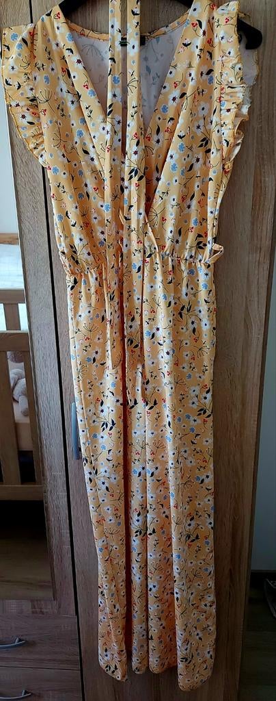 Robe d'été fleurie jaune, Vêtements | Femmes, Robes, Envoi, Jaune