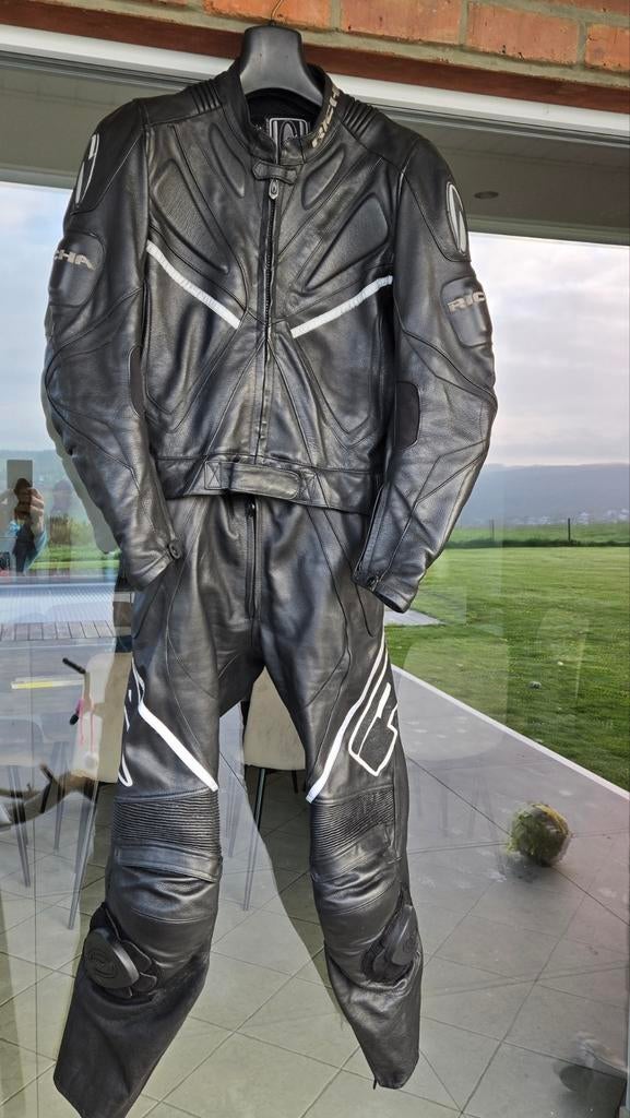 RICHA combinaison  cuir (taille 52), Motos, Combinaison