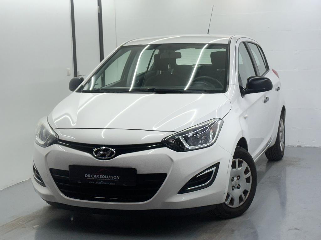 Hyundai I20 1.2i elektrische ruiten Euro5 benzine Lez ok, Auto's, Hyundai, Voorwielaandrijving, Euro 5, Stof, Zwart
