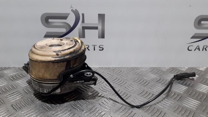 Support moteur d'un Mercedes ML-Klasse, Autos : Pièces & Accessoires, Suspension & Châssis, Mercedes-Benz, Utilisé, 3 mois de garantie