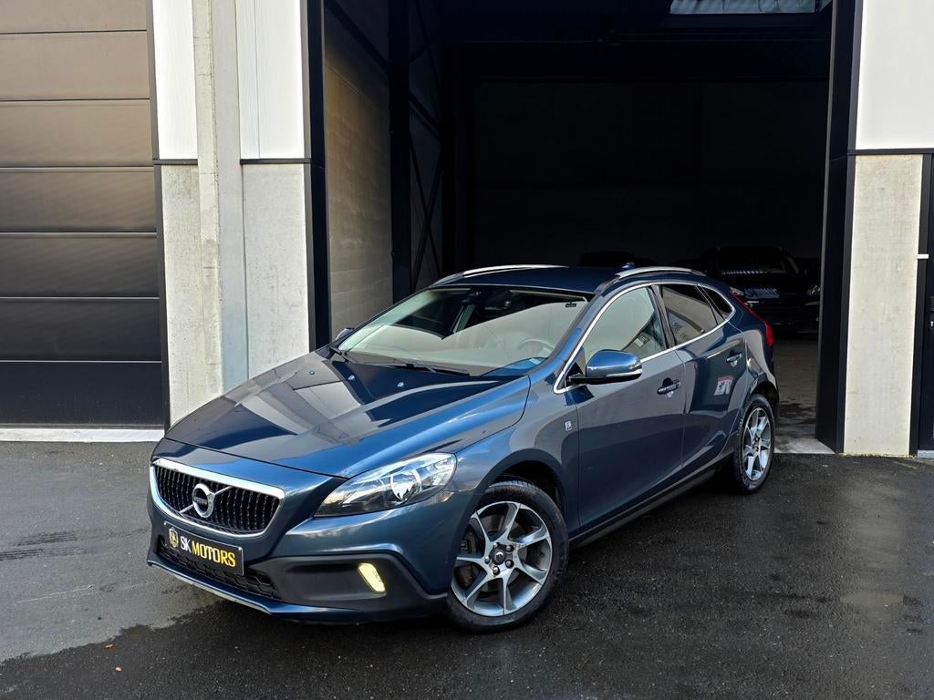 V40 Cross Country Ocean Race BTW D.Riem Vervangen + Garantie, Auto's, Volvo, 4 cilinders, Blauw, Leder, 5 deurs