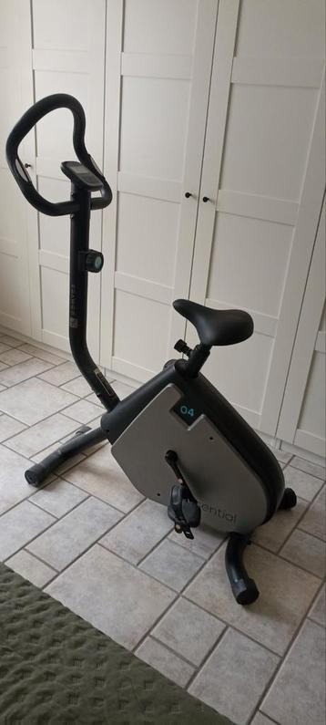 Hometrainer., Sport en Fitness, Ophalen, Zo goed als nieuw, Hometrainer