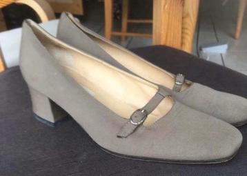 Beige schoenen maat 35,5