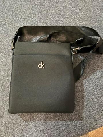 Sac Calvin Klein (neuf) beschikbaar voor biedingen