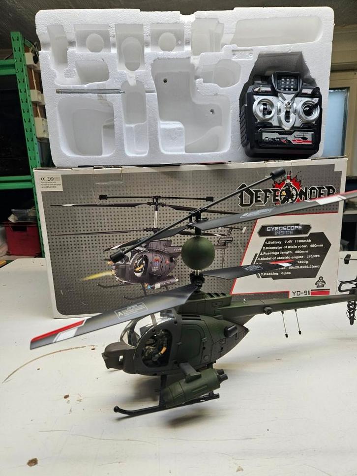 3 hélicoptères téléguidés différents, Hobby & Loisirs créatifs, Modélisme | Radiocommandé & Téléguidé | Hélicoptères & Quadricoptères