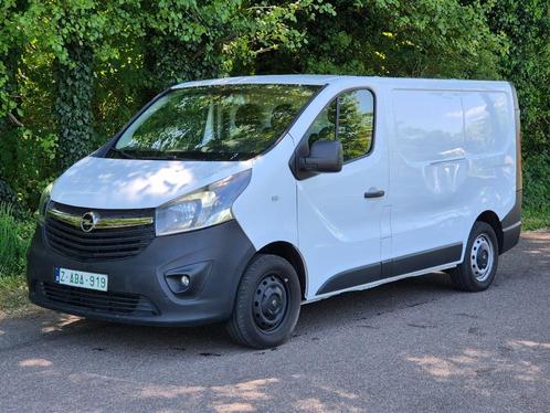 Opel Vivaro 3-zit - 2016 - 1.6cdti - 128dkm - AC/Navi/Camera, Auto's, Bestelwagens en Lichte vracht, Bedrijf, Te koop, ABS, Achteruitrijcamera