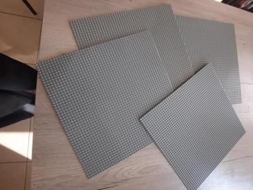 4 lego platen 38 x 38.. beschikbaar voor biedingen