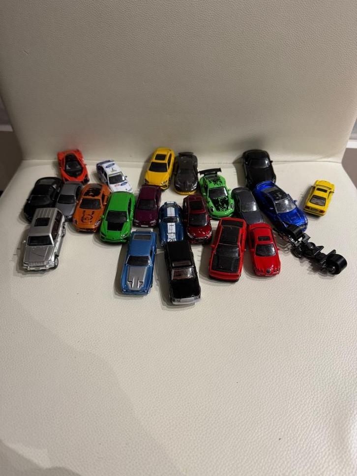 te  koop "Gebruikte meer dan 30  Diecast Model Auto Partij, Hobby en Vrije tijd, Modelauto's | Overige schalen, Gebruikt, Auto