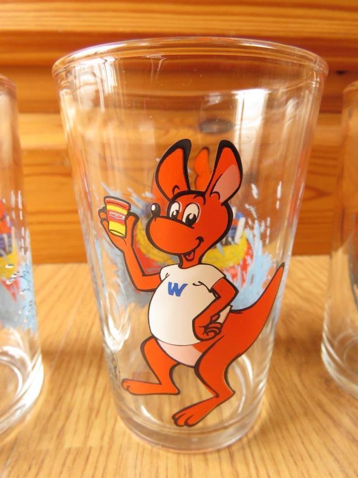 lot de 4 verres Walibi, Collections, Verres & Petits Verres, Comme neuf, Verre à soda, Enlèvement ou Envoi