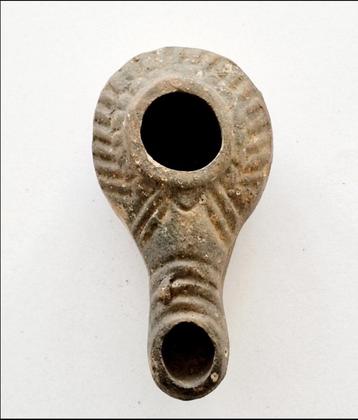 West-Aziatisch Terracotta Olielamp - 87 mm beschikbaar voor biedingen