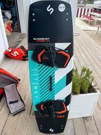 Slingshot Kiteboard 137 cm, Watersport en Boten, Kitesurfen, Ophalen, Zo goed als nieuw, Kite