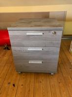 Afsluitbaar ladekastje op wieltjes, Ophalen, Gebruikt