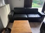 Mooie zwarte bank lederlook in nette staat, Enlèvement, Utilisé, Trois personnes, Banc droit