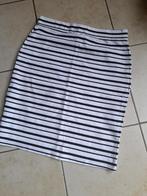 wit zwart strepen rok mt M, Vêtements | Femmes, Jupes, Enlèvement ou Envoi, Porté, Taille 38/40 (M), Blanc