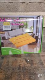 klapstoel douche kleur is wit, Huis en Inrichting, Badkamer | Badkamermeubels, Ophalen, Nieuw